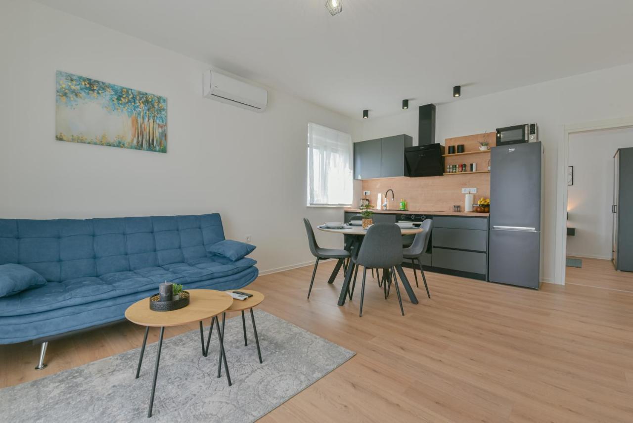 Apartments Noa ซูโกชัน ภายนอก รูปภาพ