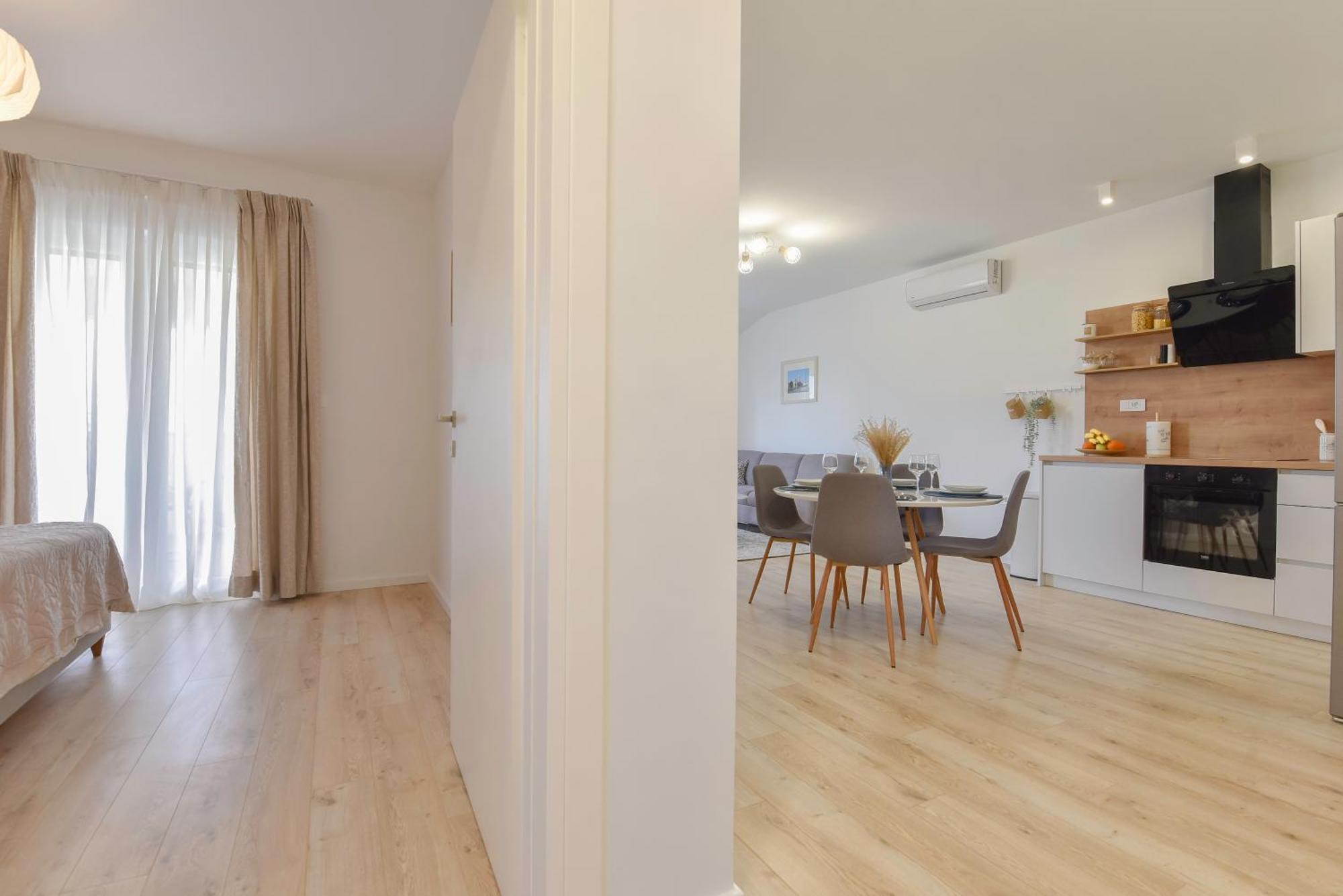 Apartments Noa ซูโกชัน ห้อง รูปภาพ